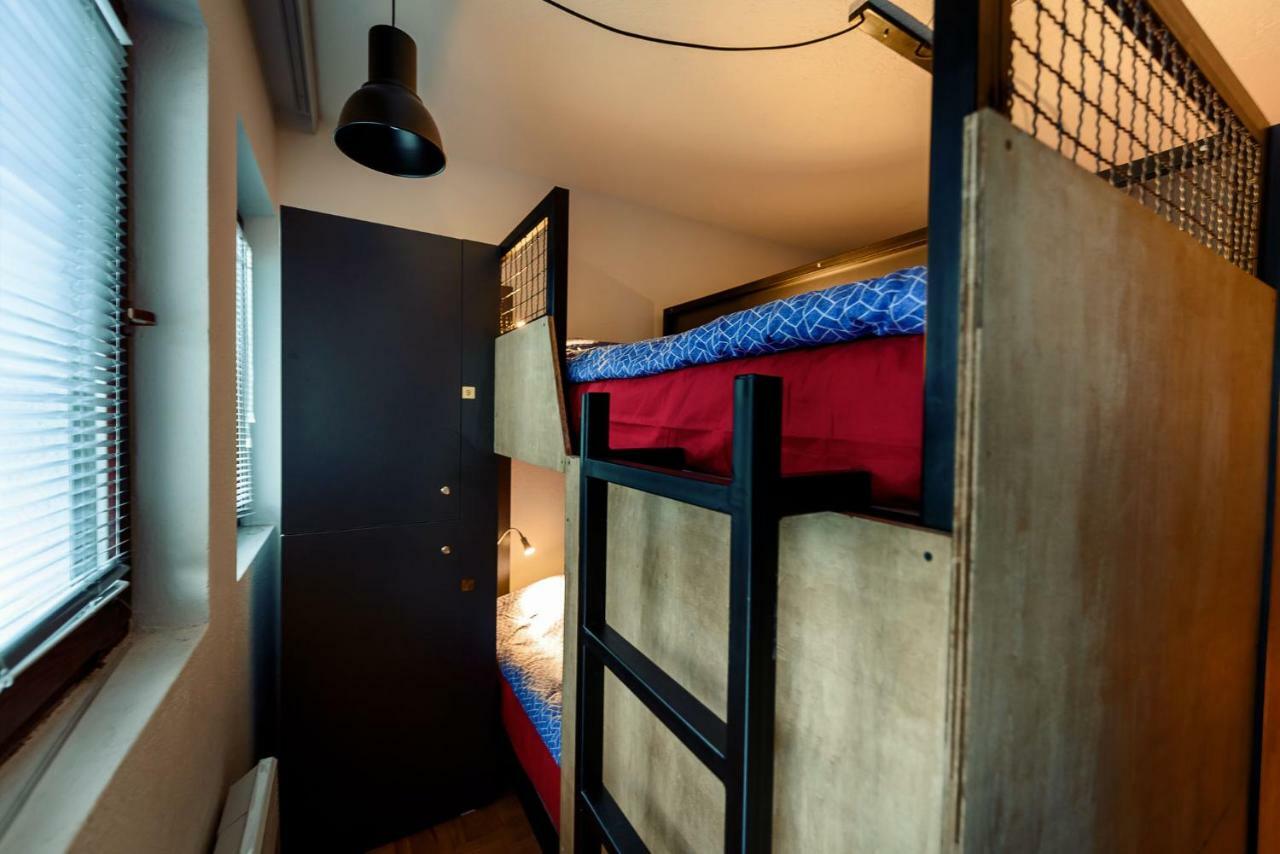 Town Hostel ペーチ エクステリア 写真