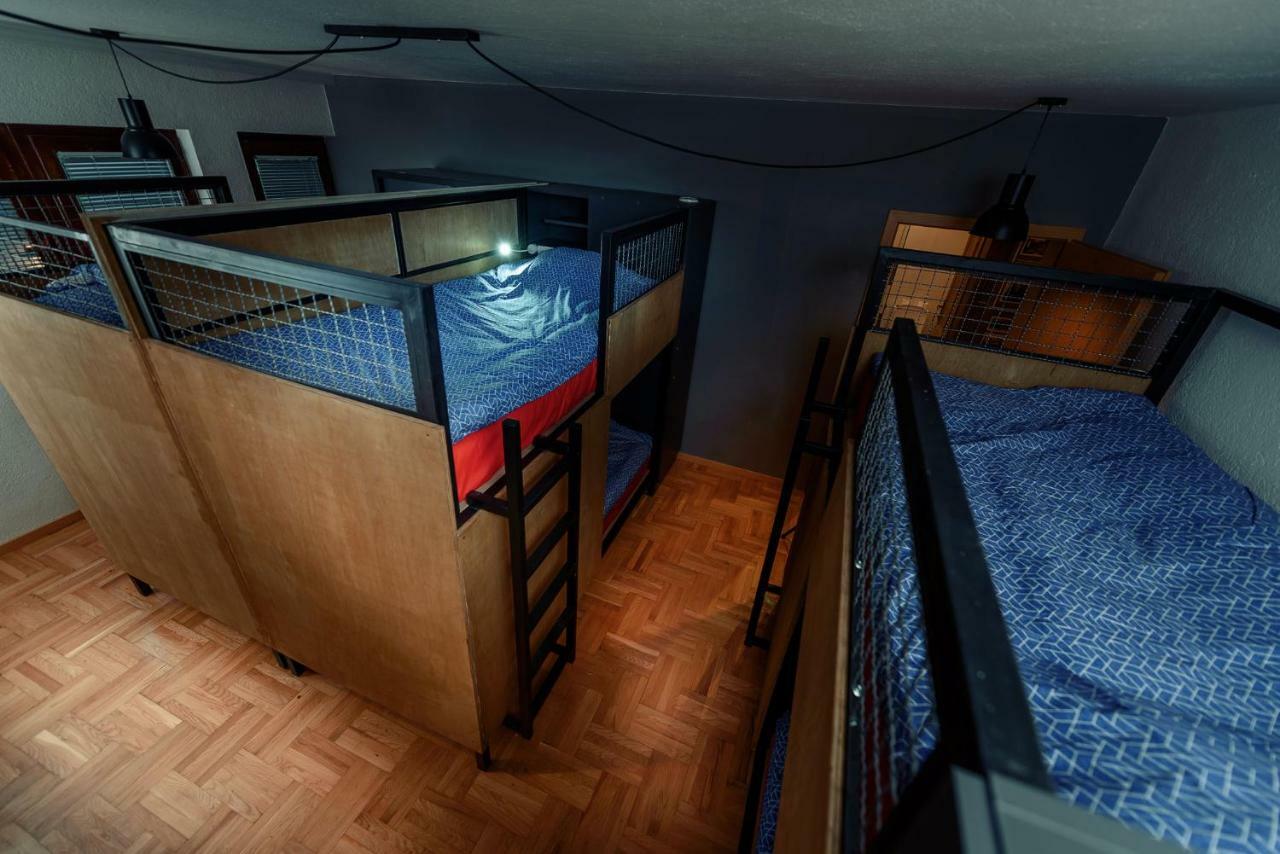 Town Hostel ペーチ エクステリア 写真